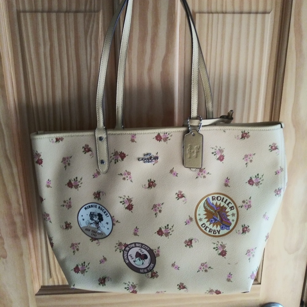 Coach Minnie tote